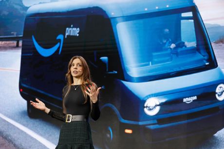 Amazon, Delivering the future Amazon, Delivering the future