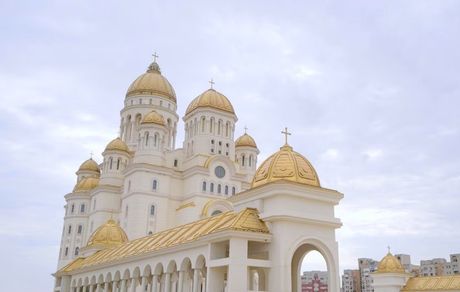 katedrala Mantuirii Neamului katedrala Mantuirii Neamului