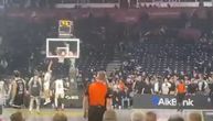 Neverovatna scena, ovo nikad nije viđeno: Pogledajte kako je izgledao Jug na kraju meča Partizan - Pariz