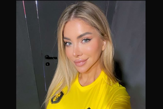 Manuela Nikolosi Manuela Nikolosi