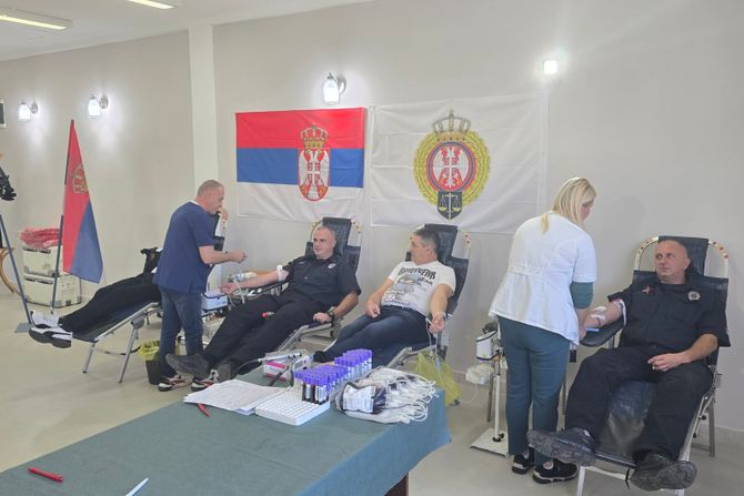 Zaposleni u Zabeli ponovo donirali krv Zaposleni u Zabeli ponovo donirali krv