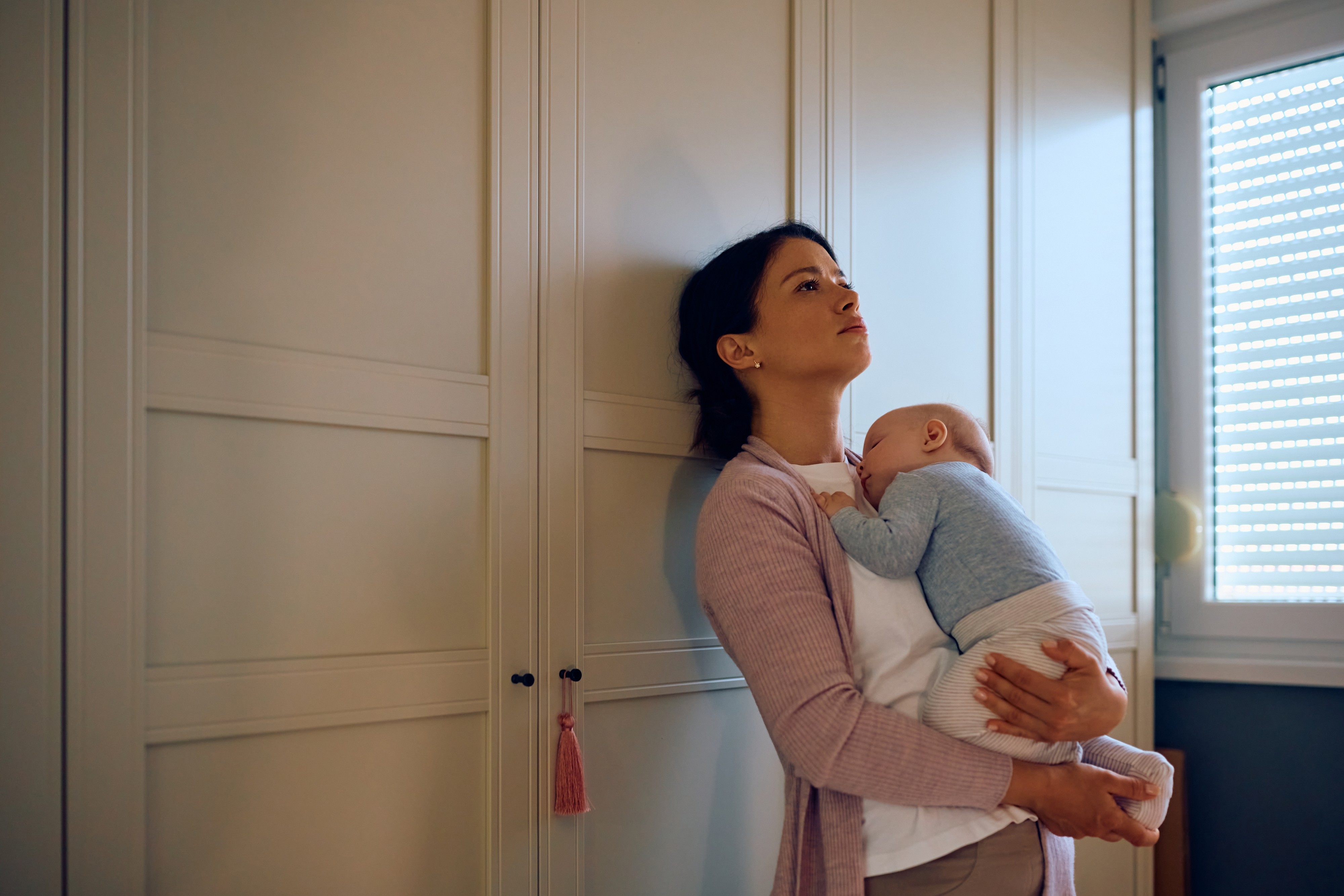 Kada žene "zarate" na mrežama... Mama postavila pitanje, druge se obrušile na nju, a onda - SREDNJI PRST