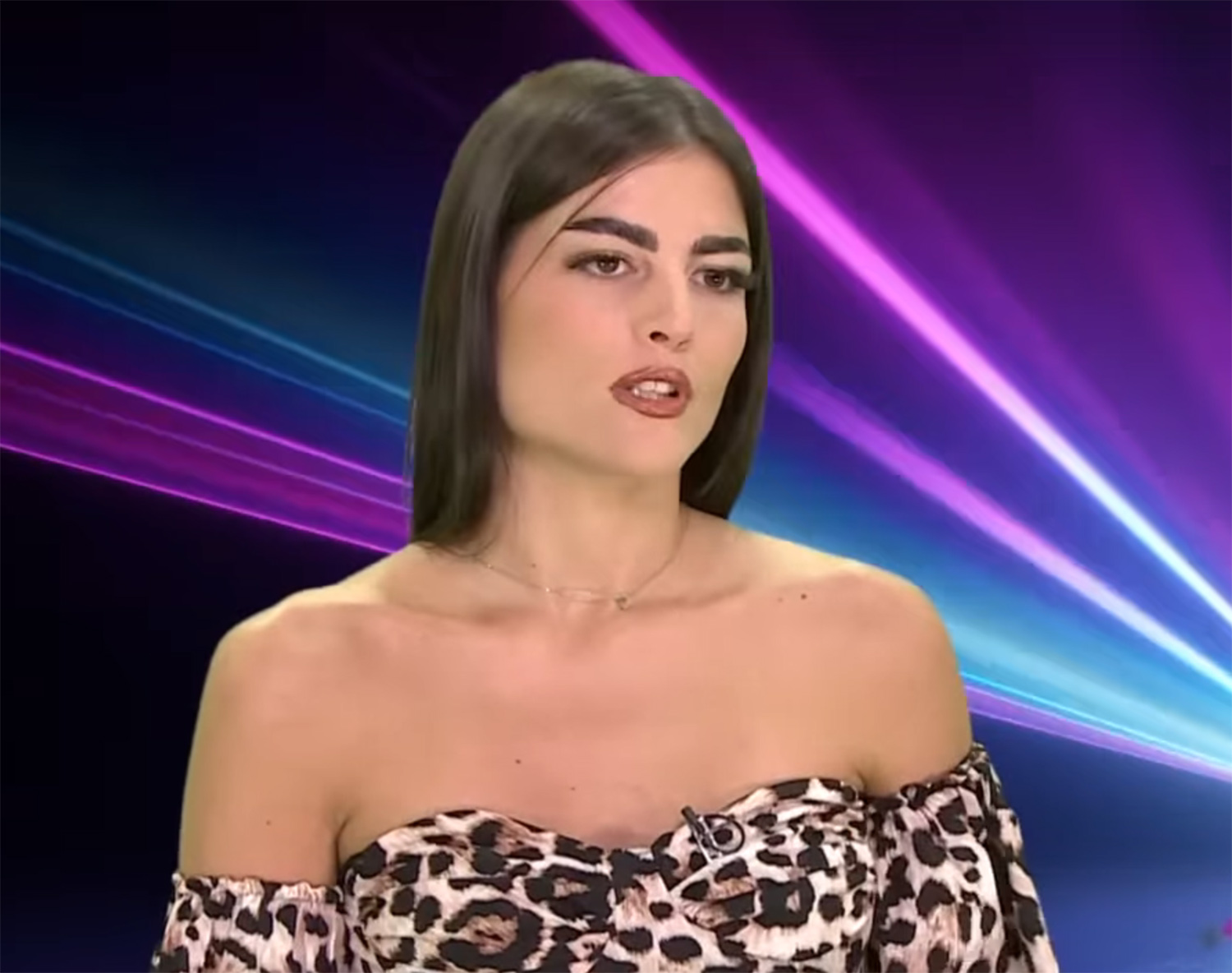 Oca joj ubila granata, majka umrla na porođaju! Životna priča Boginje ledi krv: "Bolje da me nije rodila"