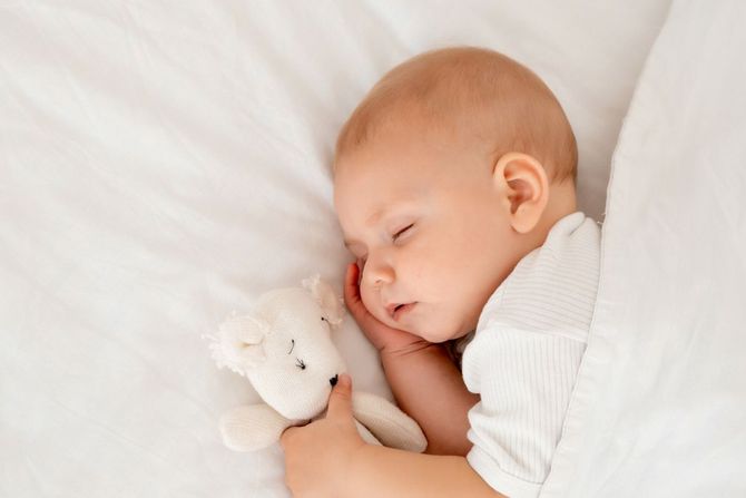 Beba spava Beba spava