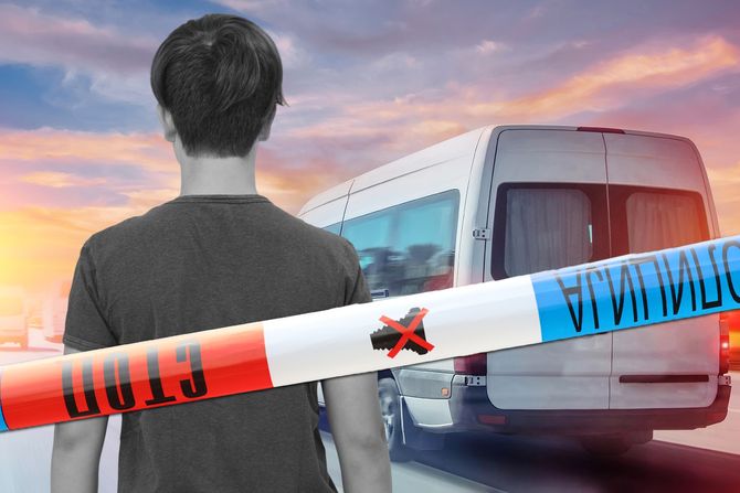 Dečak kombi policija Dečak kombi policija