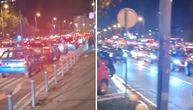 Ovakva gužva nije viđena na prilazima Gazeli: Kolone traju satima, vozila se ne pomeraju, građani ovo ne pamte