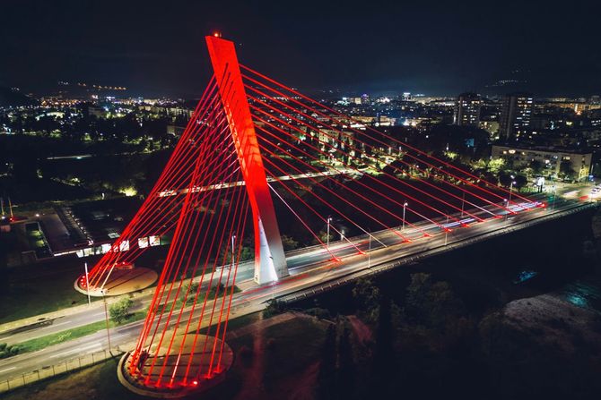 Podgorica most u bojama Turske