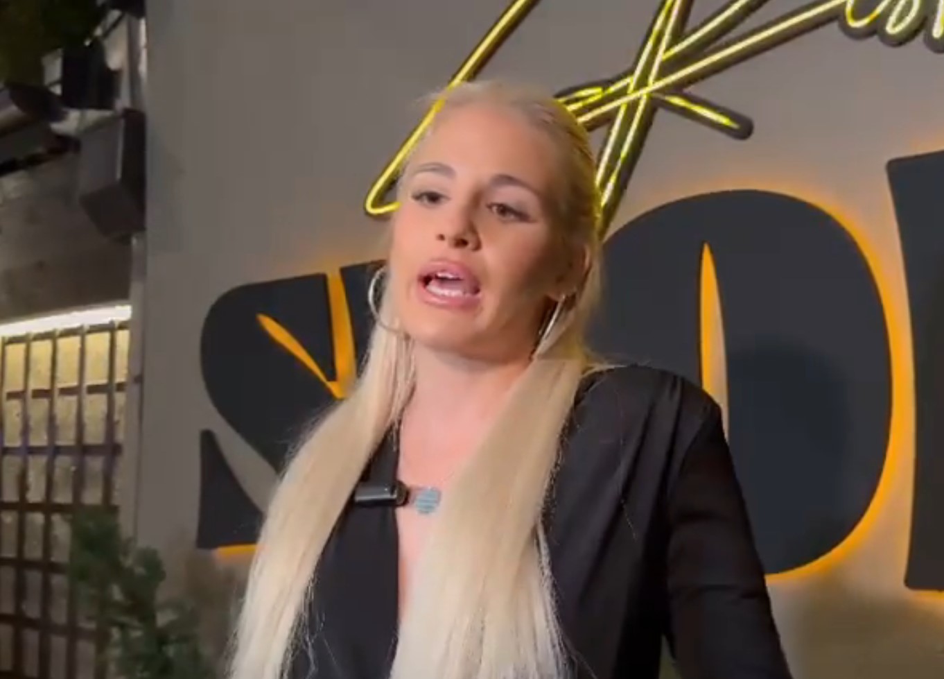 "I mene je dečko prevario sa momkom" Pevačica saznala bolnu istinu, sad pomenula i Vujadina Savića