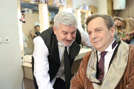 Sve oči uprte u Tihomira Stanića! Premijera, rođendan i slavlje u Madlenianumu