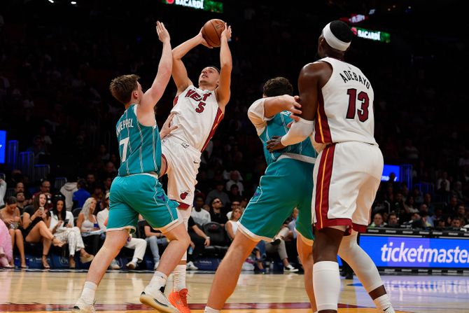 Nikola Jović Nikola Jović