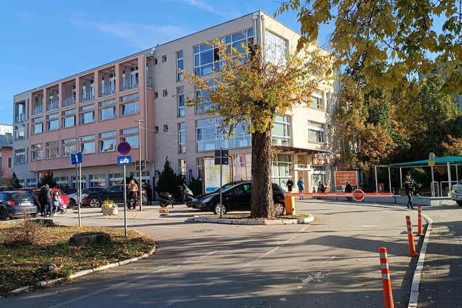 Novi SAD DEČJA BOLNICA POVREĐENI Novi SAD DEČJA BOLNICA POVREĐENI
