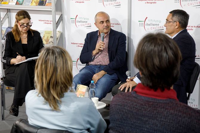 Na Sajmu knjiga gostovao pisac Vito Katalano, unuk čuvenog Leonarda Šaše Na Sajmu knjiga gostovao pisac Vito Katalano, unuk čuvenog Leonarda Šaše