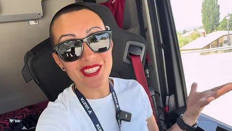 coco trucker girl, Oti Cabadas