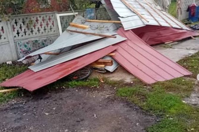 Nevreme odnelo krov porodici Lazarević kraj Uba