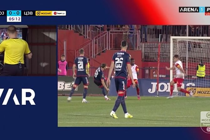 VAR, penal Zvezda - Vojvodina