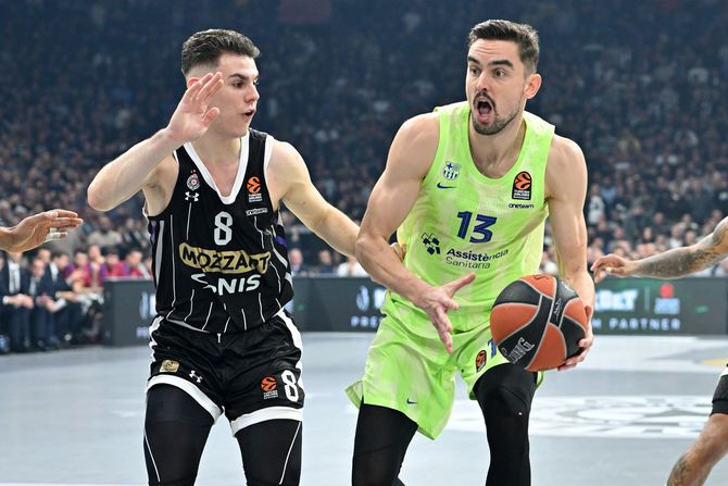 Mitar Bošnjaković i Tomaš Satoranski - KK Partizan - KK Barselona