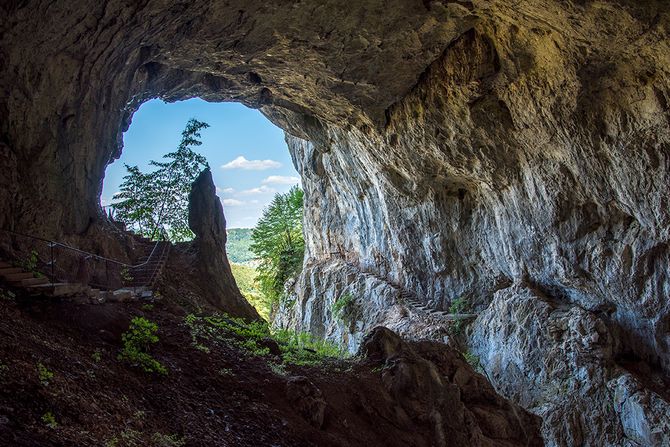 potpećka pećina potpećka pećina