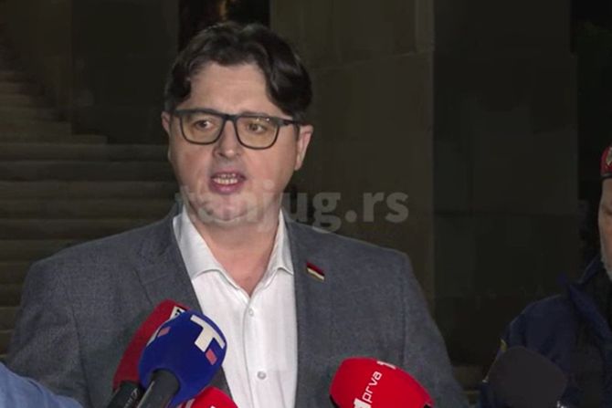 Uglješa Mrdić Uglješa Mrdić