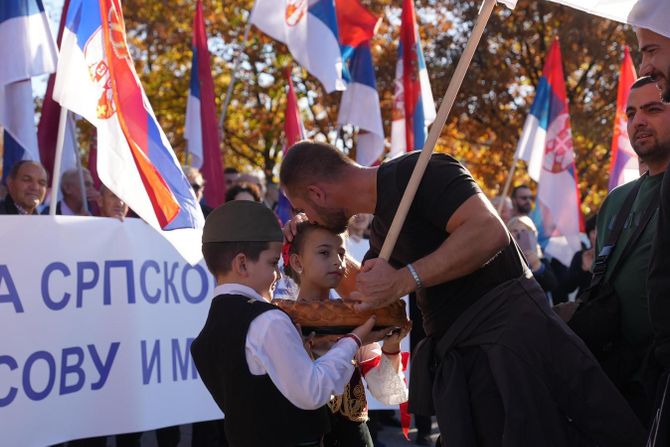 srbi, kosovo, pesacenje srbi, kosovo, pesacenje