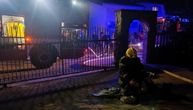 Drama u Beogradu: Vatrogasci spasili ženu iz kuće u plamenu