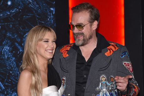 Millie Bobby Brown, David Harbour