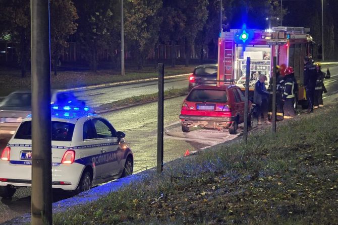 Novi Sad Izgoreo automobil