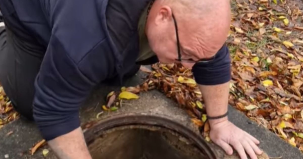 Au Vladice, šta je ovo? Čuveni srpski zmijolovac imao PUNE RUKE POSLA: 