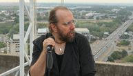 "Mi smo krenuli neopterećeni karijerom": Milan Đurđević pred koncert grupe Neverne Bebe u mts Dvorani