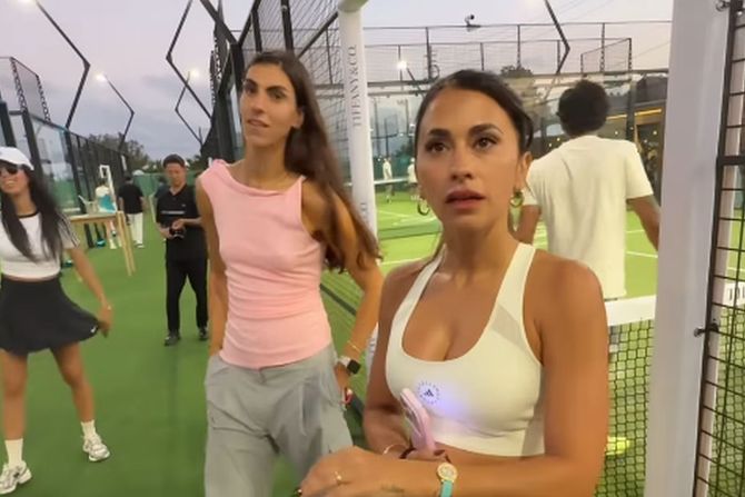 Antonela Rokuco, Antonela Rokuzo