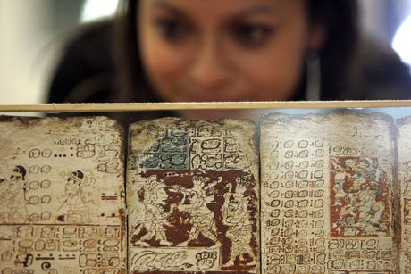 Drezdenski kodeks, Maje