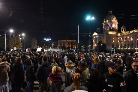 Studenti u blokadi građani Takovska ulica Skupština Srbije protest blokada Dijana Hrka štrajk glađu