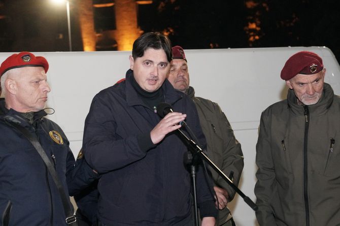 Beograd, skup , doček Srba sa KiM