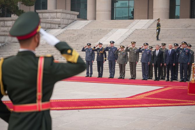 Sastanak ministra Gašića sa ministrom nacionalne odbrane NR Kine u Pekingu