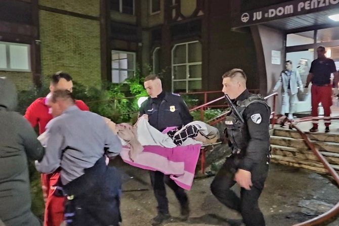 Bosna BIH Tuzla Dom penzionera požar