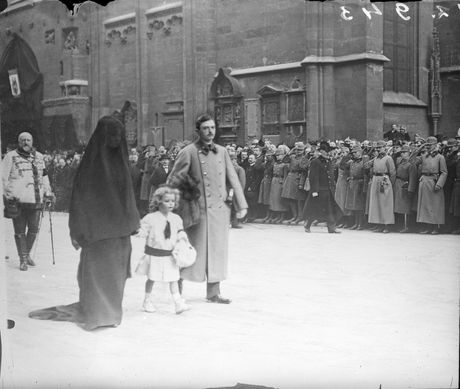 Karlo Prvi, carica Zita i njihov najstariji sin, princ Oto