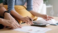 Gde nestaje novac Srba: Ovo su i dalje glavni potrošači porodičnog budžeta!