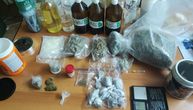 Otkrivena tajna laboratorija na Novom Beogradu: Pronađeni amfetamin, marihuana i velika suma novca