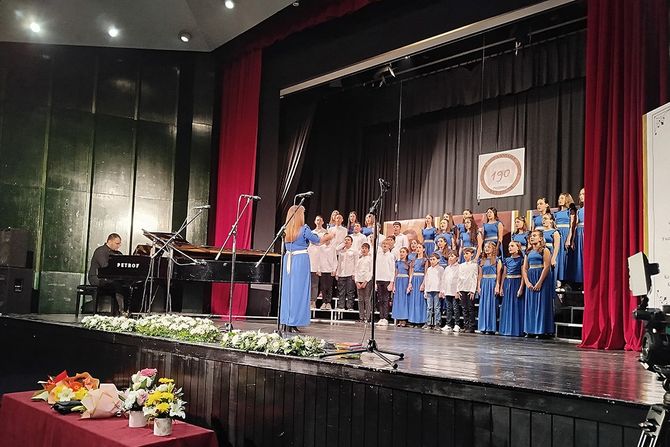 Osnovna škola u Kladovu proslavila značajan jubilej