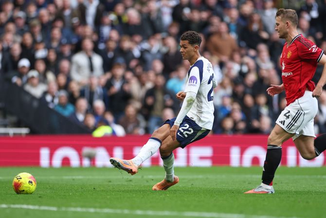 FK Totenhem, FK Mančester junajted