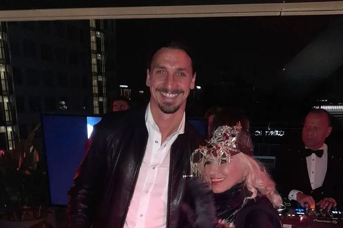 Zlatan Ibrahimović, Nada Topčagić