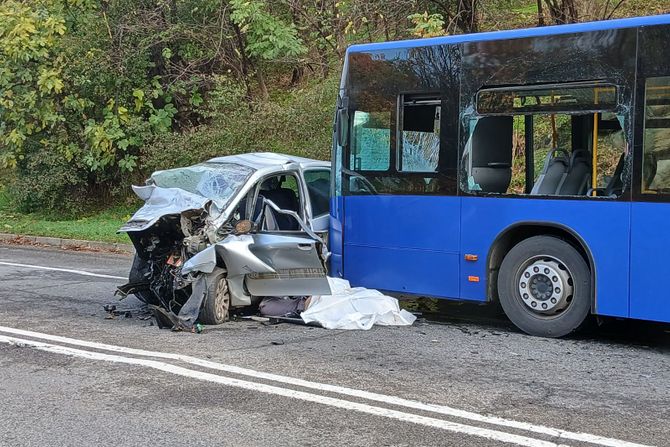 saobracajna nesreca, obrenovacki put, udes autobusa i automobila
