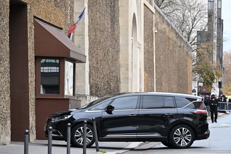 Nikola Sarkozi pušten na slobodu