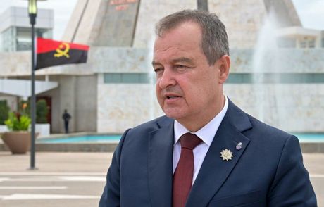 Ivica Dačić, Angola