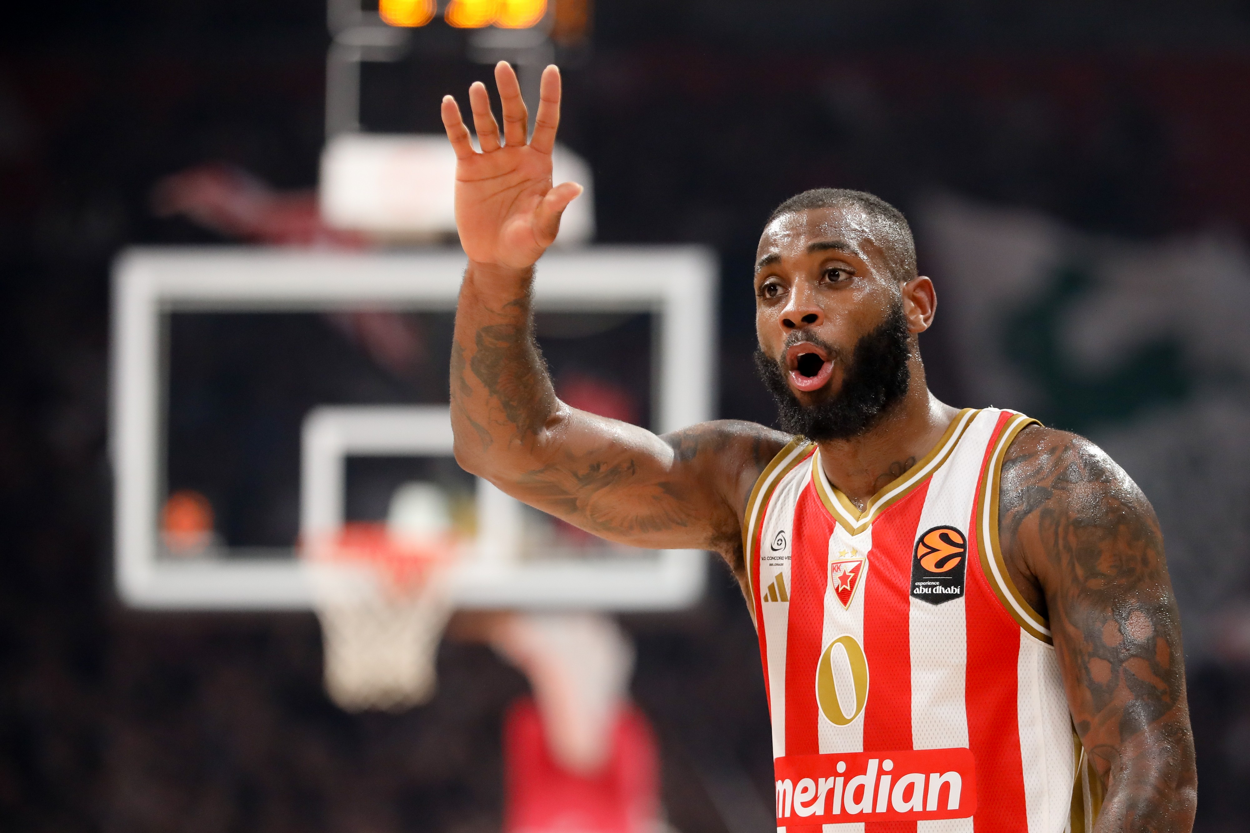 Četvorica odlaze zbog Kodi Miler-Mekintajera, crveno-beli spremaju ozbiljnu čistku