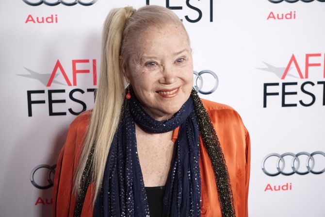 Sally Kirkland