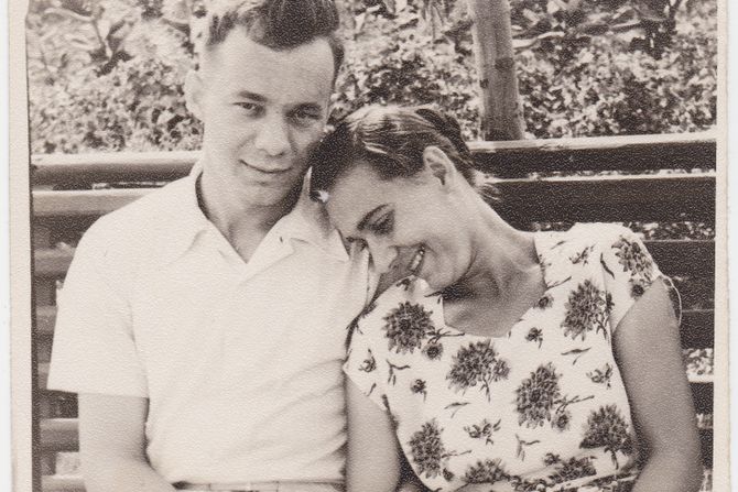 Stara fotografija, ljubavni par, iustracija