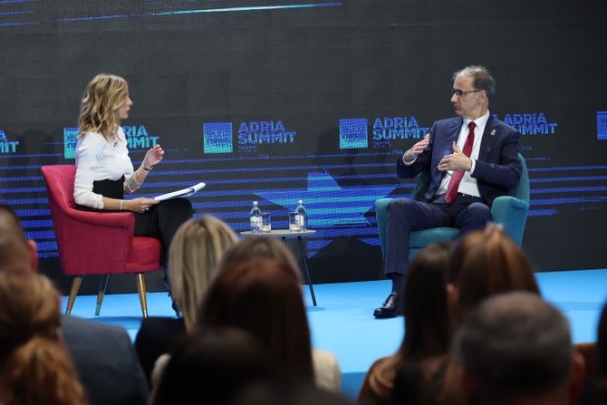 Premijer Đuro Macut