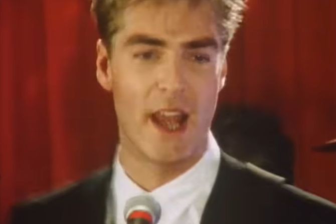 Ričard Darbišir, Living In A Box