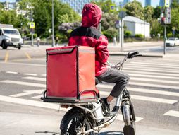 dostava, dostavljač