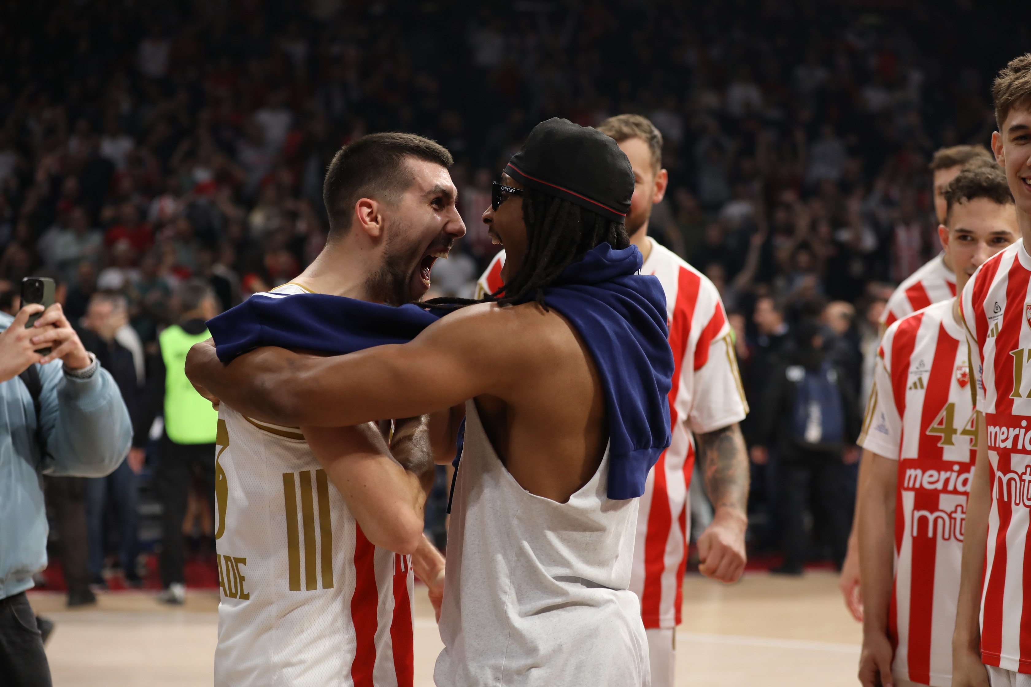 Zvezda otkrila da li Moneke i Dobrić putuju u Jerusalim